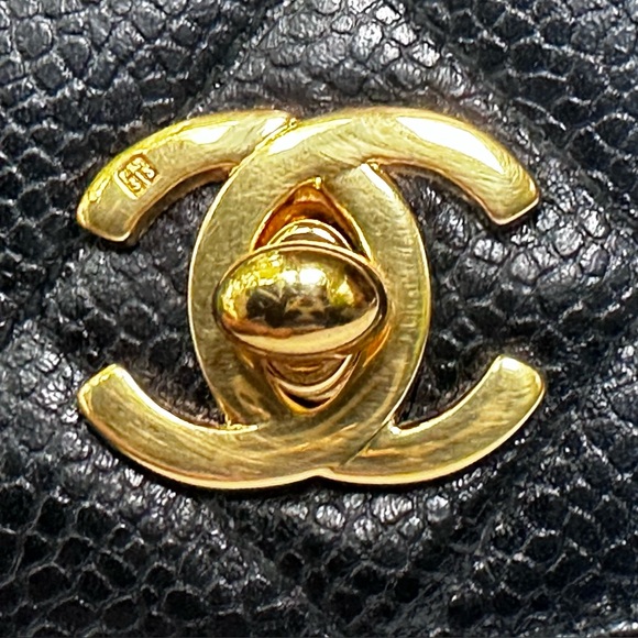 CHANEL Black Quilted Caviar Leather Mini Belt Crossbody Shoulder Bag Vintage 90s - Picture 10 of 16